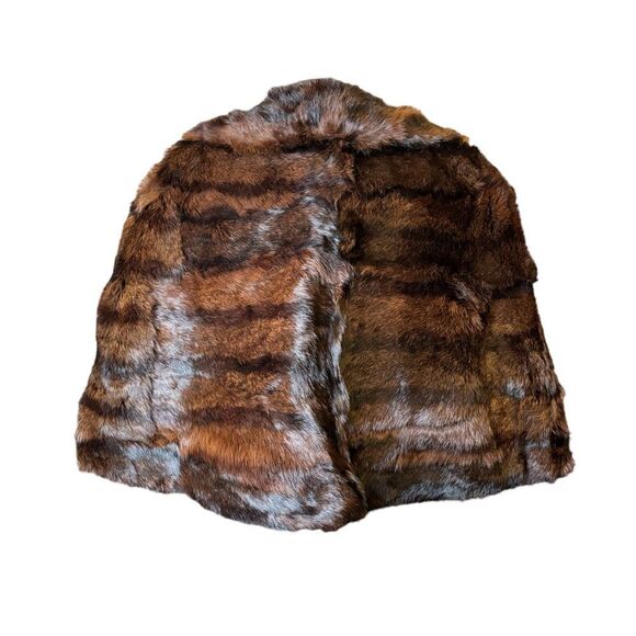 Mink Fur stole in EUC. Pocket like on the sides. One size 19” Shoulder to Sh. - Picture 3 of 5